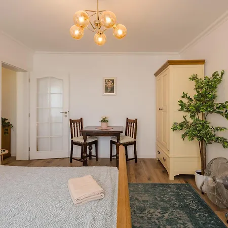 Skygarden Lägenhet *